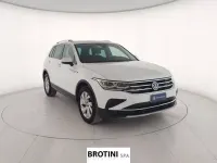 Usata VW Tiguan Elegance 150 CV (110 kW) 2022 Bianco pastello SUV