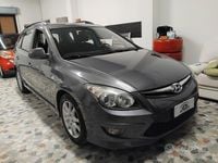 Usata Hyundai i30 Comfort 115 CV (84 kW) 2011 Grigio Station wagon