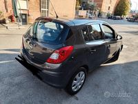 Usata Opel Corsa Edition 86 CV (63 kW) 2014 Grigio Berlina
