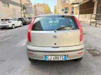 Usata Fiat Punto 69 CV (50 kW) 2005 Argento Utilitaria