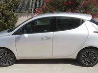 Usata Lancia Ypsilon 60 CV (44 kW) 2020 Grigio Utilitaria