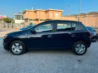 Usata Dacia Sandero Comfort 101 CV (74 kW) 2020 Bluazzurro Berlina