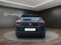 Usata Lexus UX 250h 184 CV (135 kW) 2022 Graphite black met SUV