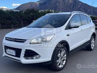 Usata Ford Kuga S 150 CV (110 kW) 2016 Bianco SUV