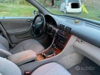 Usata Mercedes C220 Classic 143 CV (105 kW) 2002 Berlina