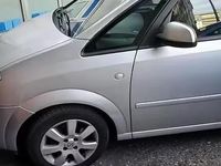 Usata Opel Meriva 90 CV (66 kW) 2005 Grigio Monovolume