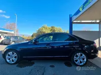 Usata Mercedes C350 Avantgarde 224 CV (164 kW) 2007 Blu Berlina