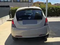 Usata Lancia Ypsilon Gold 95 CV (69 kW) 2015 Utilitaria