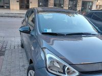 Begagnad Hyundai i10 Comfort 66 HK (48 kW) 2015 Grå Halvkombi