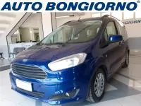 Usata Ford Tourneo Courier Titanium 74 CV (54 kW) 2015 Marrone Monovolume