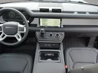 Usata Land Rover Defender SE 200 CV (147 kW) 2023 Fuji white SUV