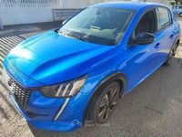 Usata Peugeot 208 GT 101 CV (74 kW) 2021 Blu / perlato Utilitaria