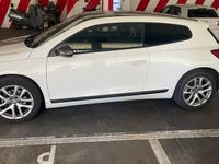 Usata VW Scirocco 122 CV (89 kW) 2012 Bianco Coupé