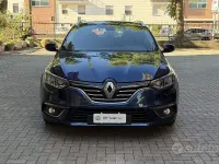 Usata Renault Mégane GrandTour 116 CV (85 kW) 2019 Blu Station wagon