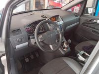 Usata Opel Zafira 150 CV (110 kW) 2007 Grigio Monovolume