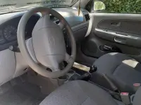 Usata Kia Rio 82 CV (60 kW) 2003 Bianco Berlina