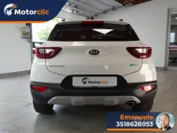 Usata Kia Stonic 100 CV (73 kW) 2020 Bianco SUV