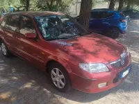 Usata Mazda 323F Exclusive 98 CV (72 kW) 2001 Rosso Berlina