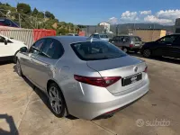 Usata Alfa Romeo Giulia Executive 160 CV (117 kW) 2019 Grigio Berlina