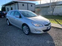 Usata Opel Astra Cosmo 116 CV (85 kW) 2011 Grigio Station wagon