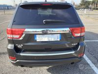 Usata Jeep Cherokee Overland 240 CV (176 kW) 2011 Nero SUV