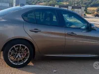 Usata Alfa Romeo Giulia 150 CV (110 kW) 2017 Grigio Berlina
