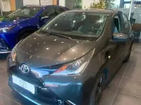 Usata Toyota Aygo Cool 69 CV (50 kW) 2017 Grigio Utilitaria