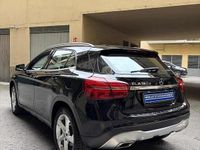 Usata Mercedes GLA180 109 CV (80 kW) 2018 Nero metallizzato SUV