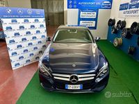 Usata Mercedes C220 170 CV (125 kW) 2018 Blu Berlina