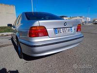 Usado BMW 520 Efficient Dynamics 150 HP (110 kW) 1999 Cinzento Sedan