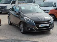 Usata Peugeot 208 82 CV (60 kW) 2016 Grigio Utilitaria