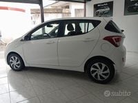 Usata Hyundai i10 68 CV (50 kW) 2014 Bianco Utilitaria