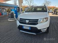 Usata Dacia Sandero 89 CV (65 kW) 2015 Bianco SUV