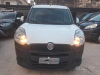 Usata Fiat Doblò 104 CV (76 kW) 2011 Bianco Monovolume