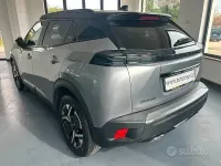 Używany Peugeot 2008 S 131 KM (96 kW) 2024 Szary SUV