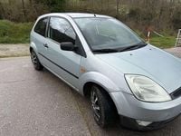 Gebraucht Ford Fiesta Ambiente 75 PS (55 kW) 2004 Kleinwagen
