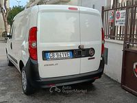 Usata Fiat Doblò 105 CV (77 kW) 2020 Bianco Monovolume