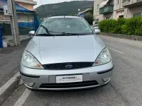 Usata Ford Focus Zetec 101 CV (74 kW) 2004 Argento metallizzato Station wagon