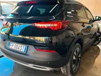 Usata Opel Grandland X Innovation 120 CV (88 kW) 2018 Nero SUV