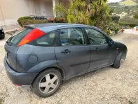 Usata Ford Focus 100 CV (73 kW) 2004 Grigio Berlina