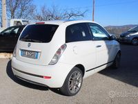 Usata Lancia Ypsilon 90 CV (66 kW) 2009 Bianco Utilitaria