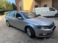 Usata VW Passat 105 CV (77 kW) 2011 Grigio Station wagon