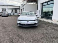 Usata VW Golf VIII Life 110 CV (80 kW) 2022 Reflex silver Berlina