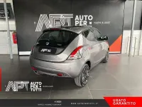 Usata Lancia Ypsilon Silver 69 CV (50 kW) 2020 Grigio scuro Utilitaria