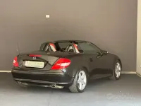 Usata Mercedes SLK200 163 CV (119 kW) 2004 Nero Cabrio
