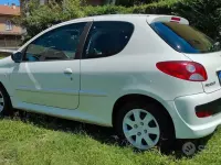 Usata Peugeot 206 57 CV (41 kW) 2010 Bianco Berlina
