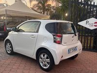 Usata Toyota iQ Trend 68 CV (50 kW) 2013 Bianco Utilitaria