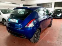 Usata Lancia Ypsilon 69 CV (50 kW) 2014 Bluazzurro Utilitaria