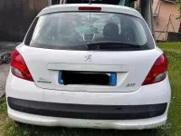 Usata Peugeot 207 73 CV (53 kW) 2012 Bianco Berlina