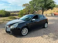 Usata Alfa Romeo Giulietta Exclusive 140 CV (102 kW) 2012 Nero Utilitaria